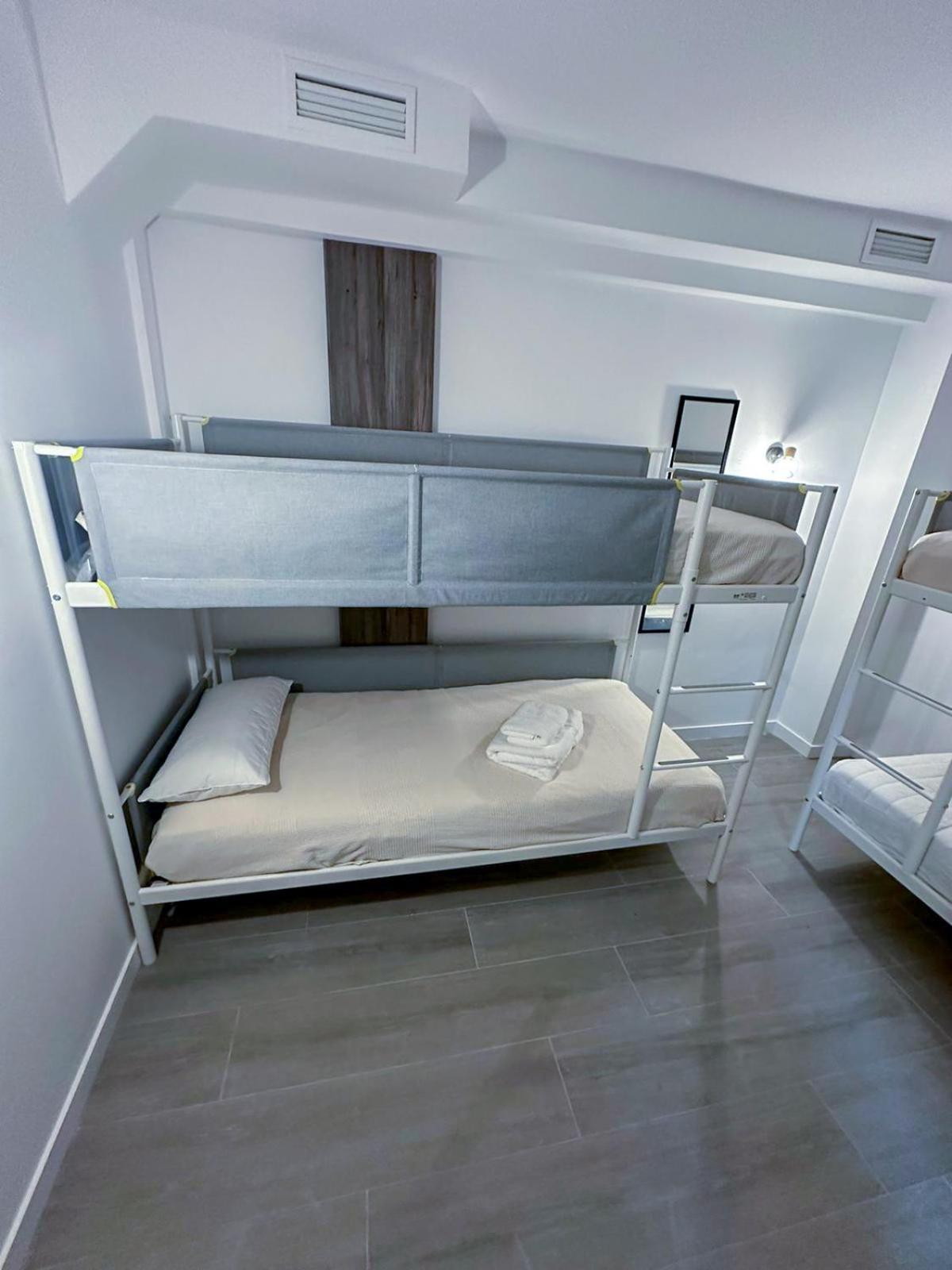 Zur Boutique Hostel Fuengirola Extérieur photo